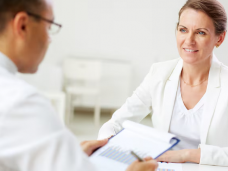 Консультация у врача-оториноларинголога: когда стоит записаться на прием