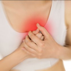 Причины боли в грудной клетке