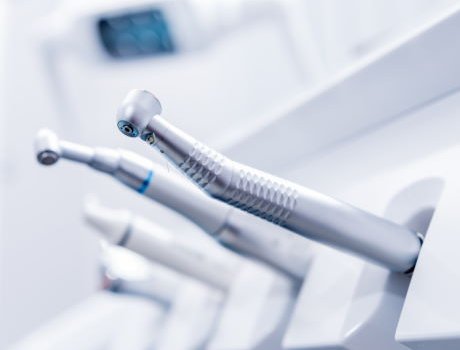 Как выбрать стоматолога и клинику для лечения?