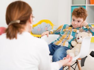 Чем занимается детский психиатр?